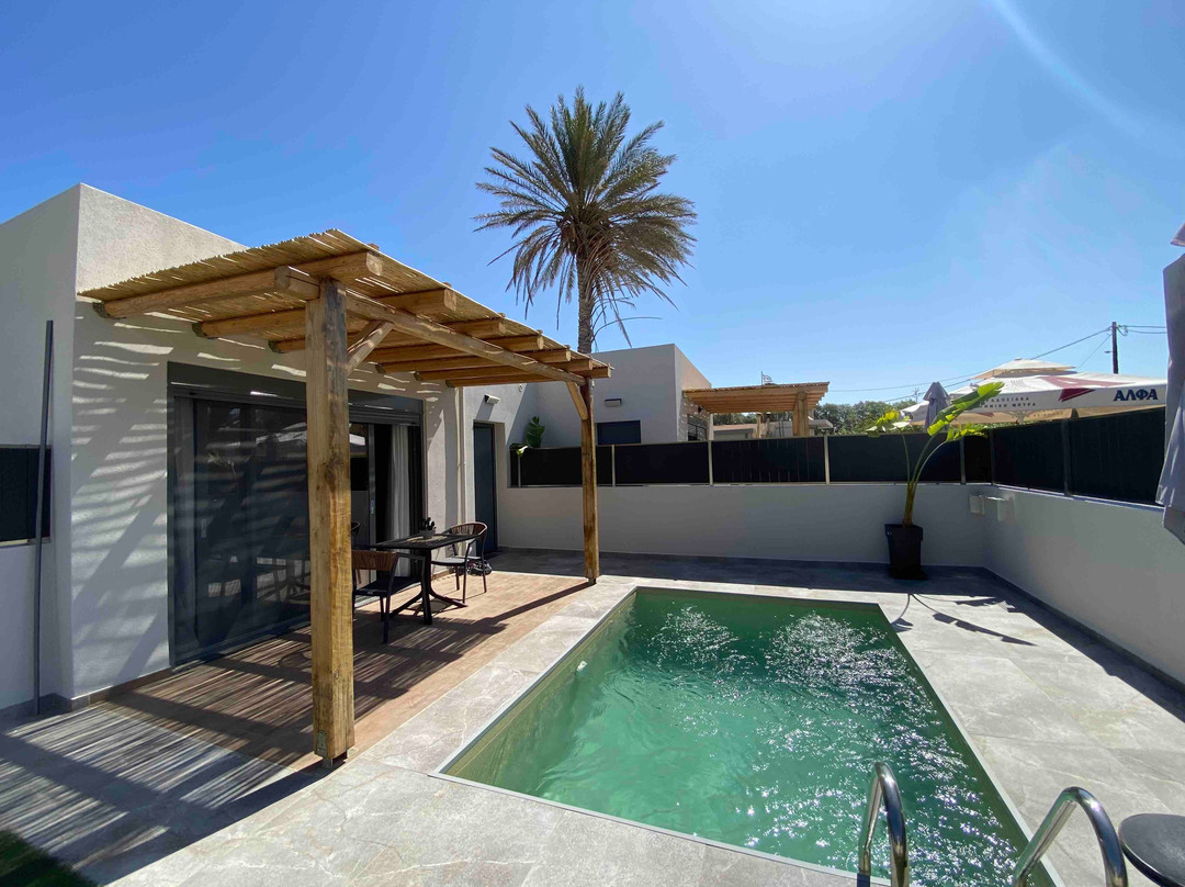 Tropical Suites With Private Plunge Pools