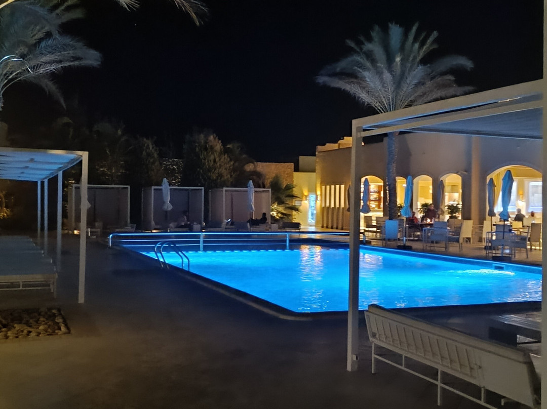 JAZ Neo Almazino, Almaza Bay主图