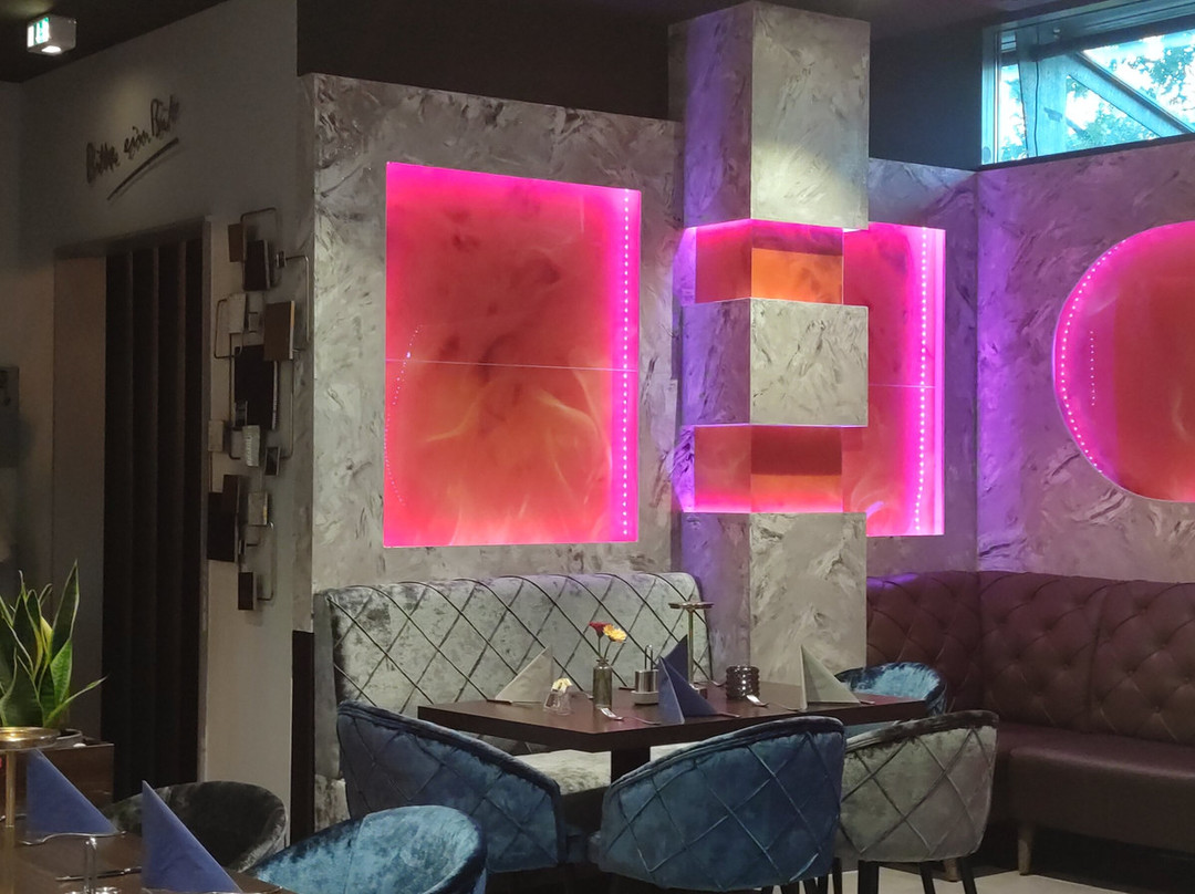 Fame Tanz- Und Cocktailbar Restaurant