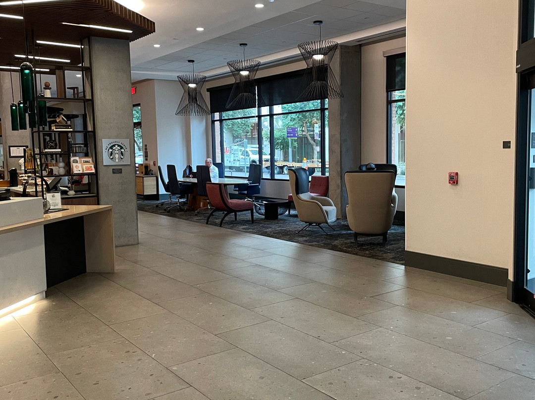 Hyatt Place Phoenix / Downtown主图