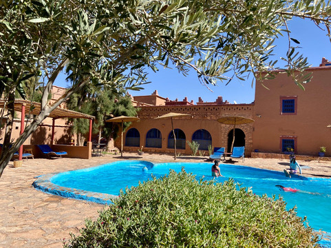 达尔穆纳酒店主图