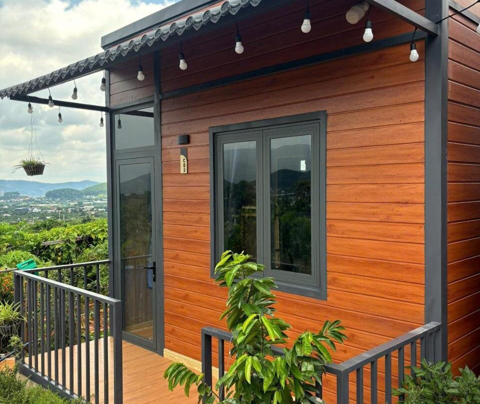Nha Tren Doi Farmstay - Nam Ban