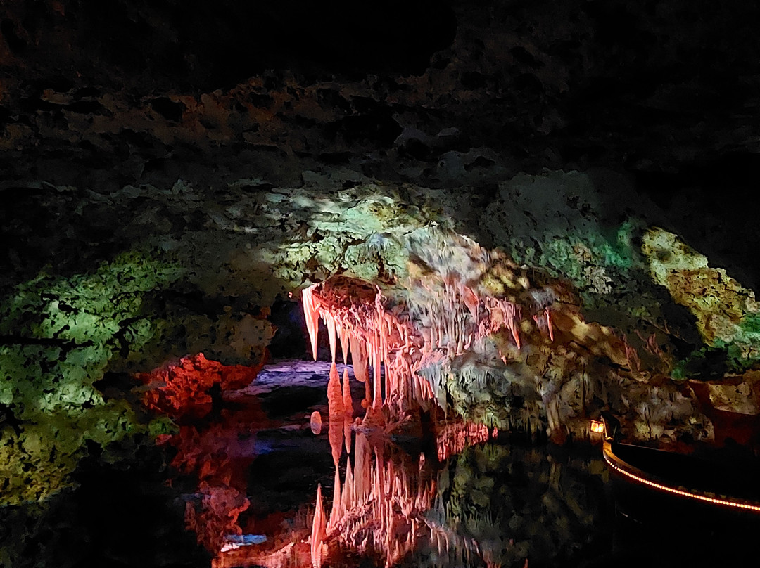 Cuevas Dels Hams-克里斯托港必去景点