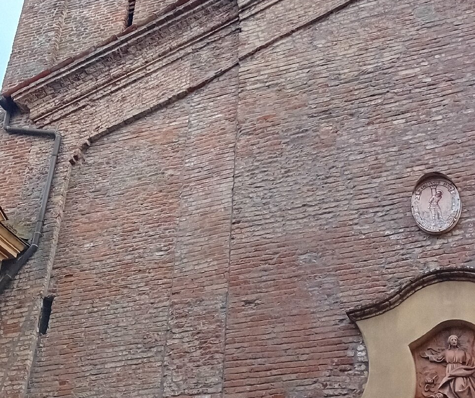 Chiesa Di Santa Maria Assunta In Piscina-Dozza必去景点