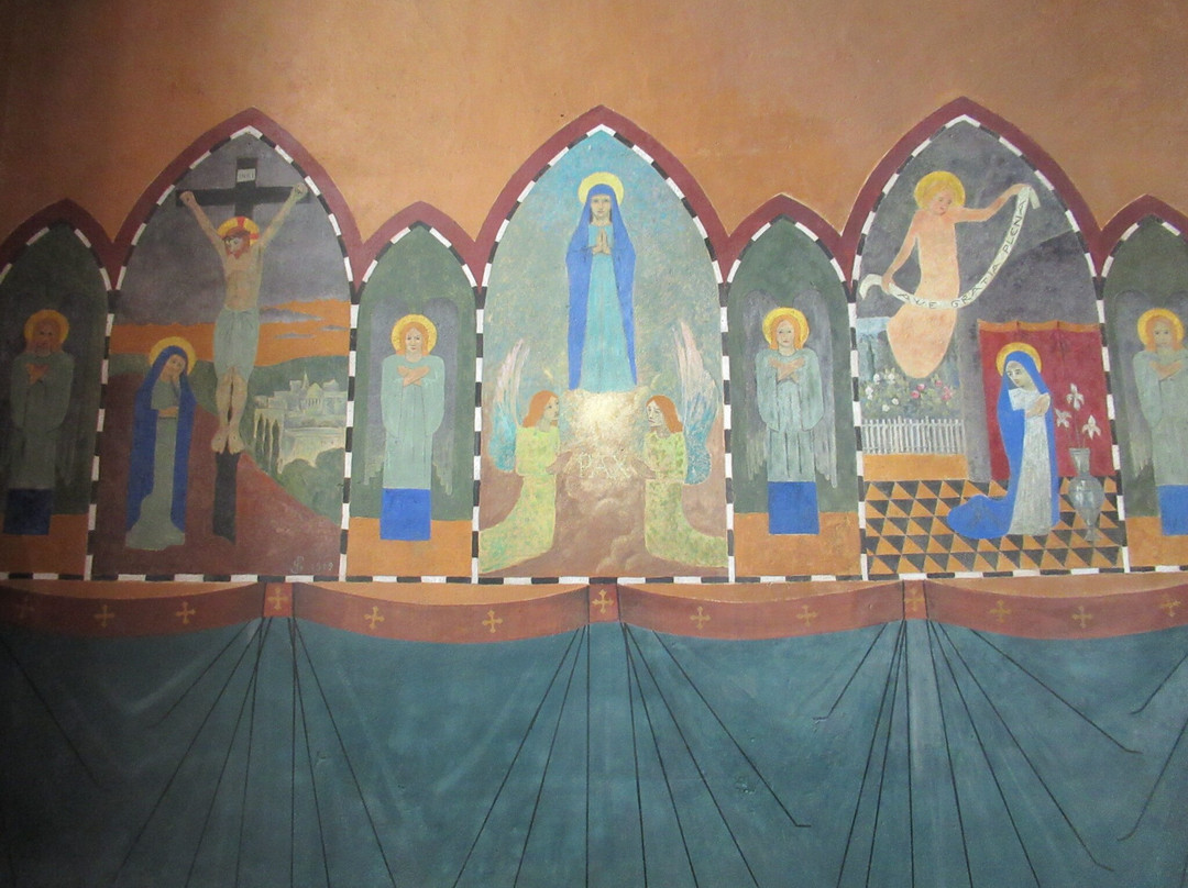 Eglise Saint-Julien-Chateauneuf du Faou必去景点