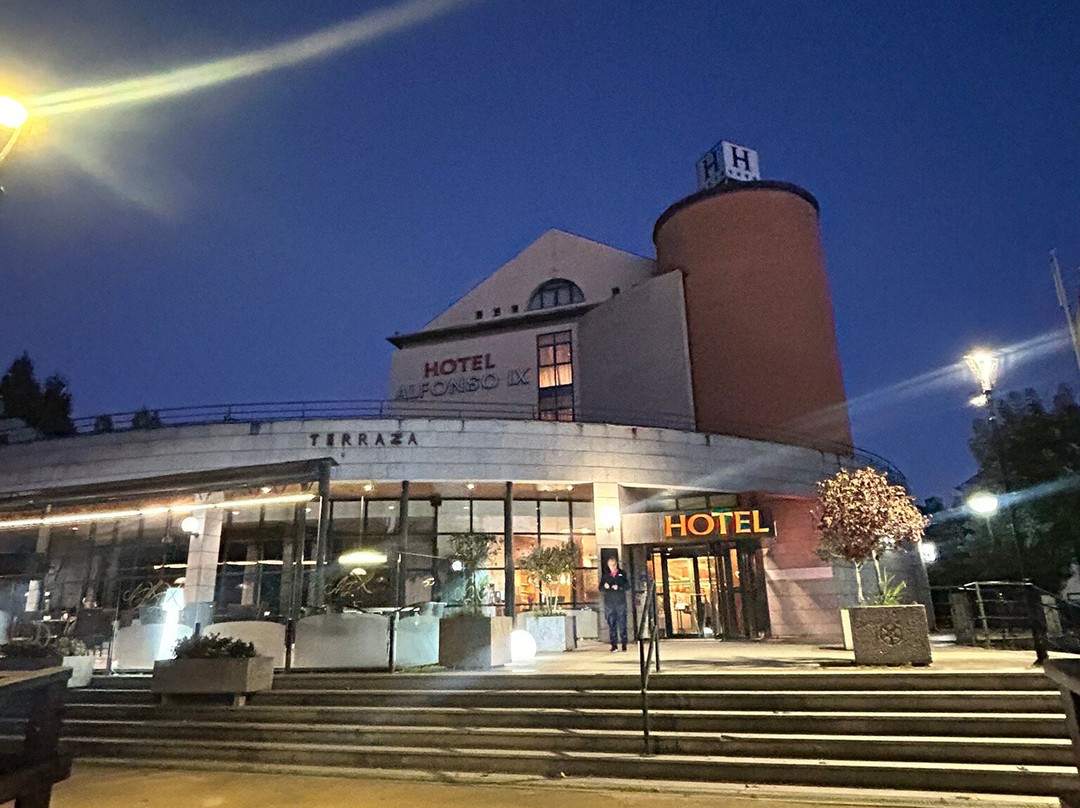 卡利斯阿方索九世酒店主图