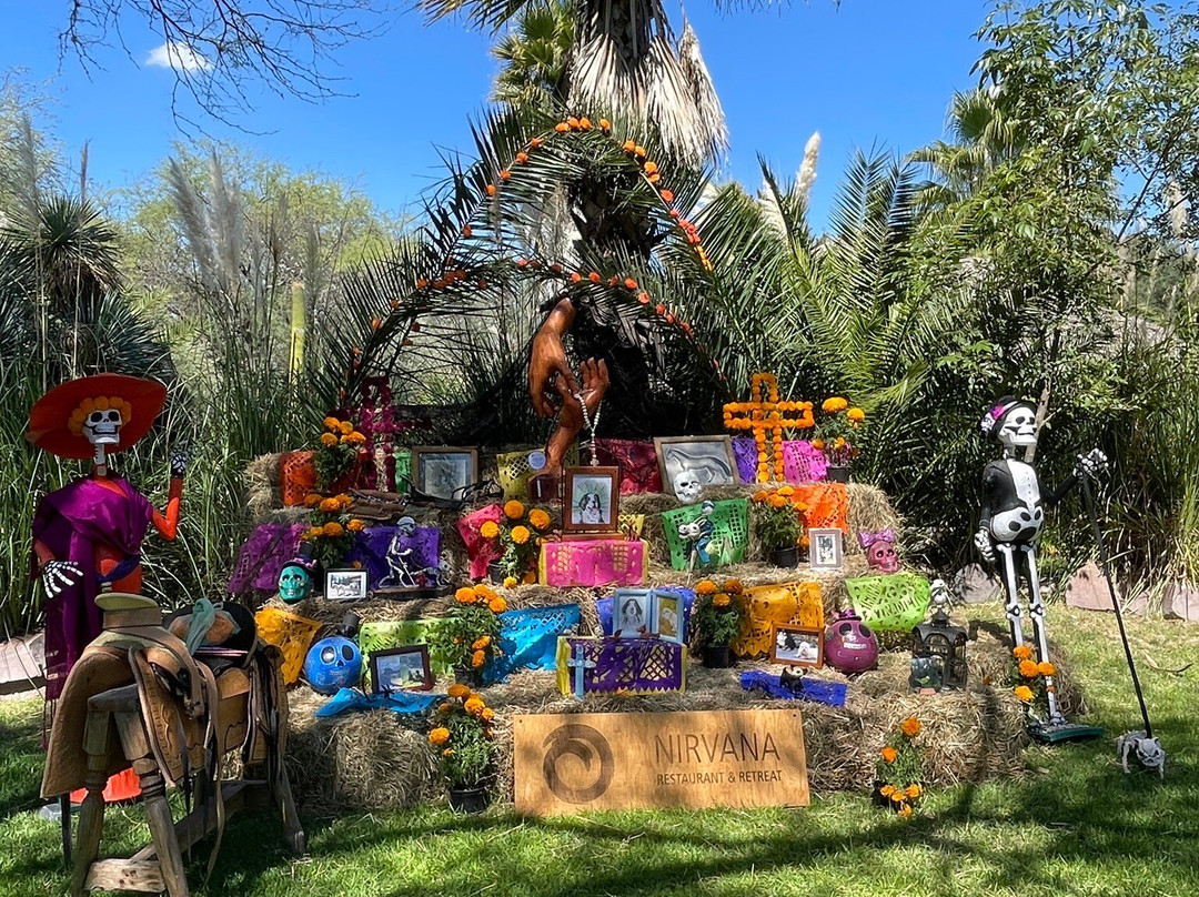 Nirvana Restaurant Retreat主图