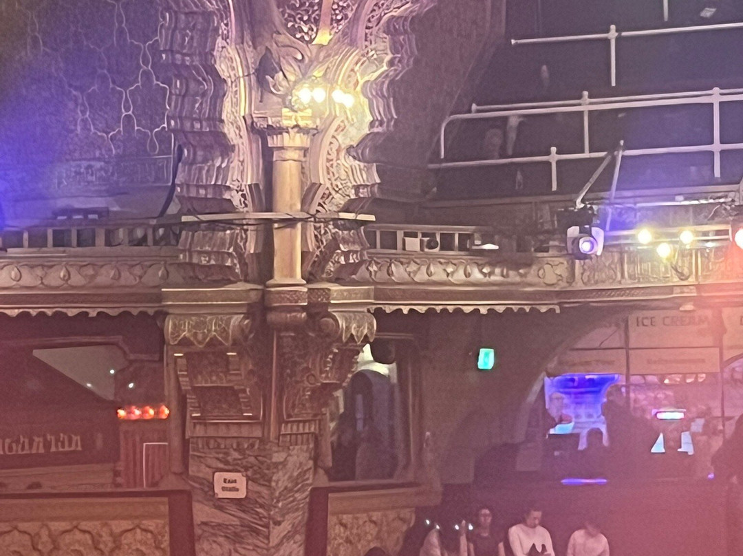 The Blackpool Tower Circus-黑潭必去景点