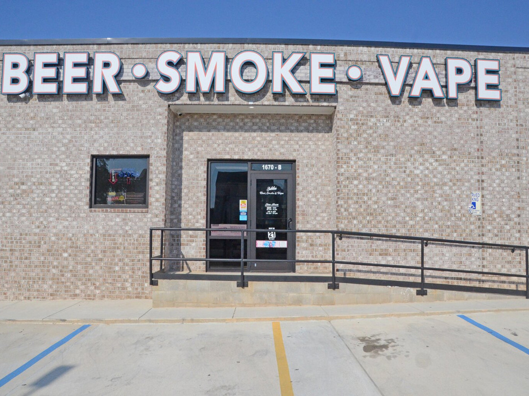 Jubilee Wine & Liquor-比洛克西必去景点