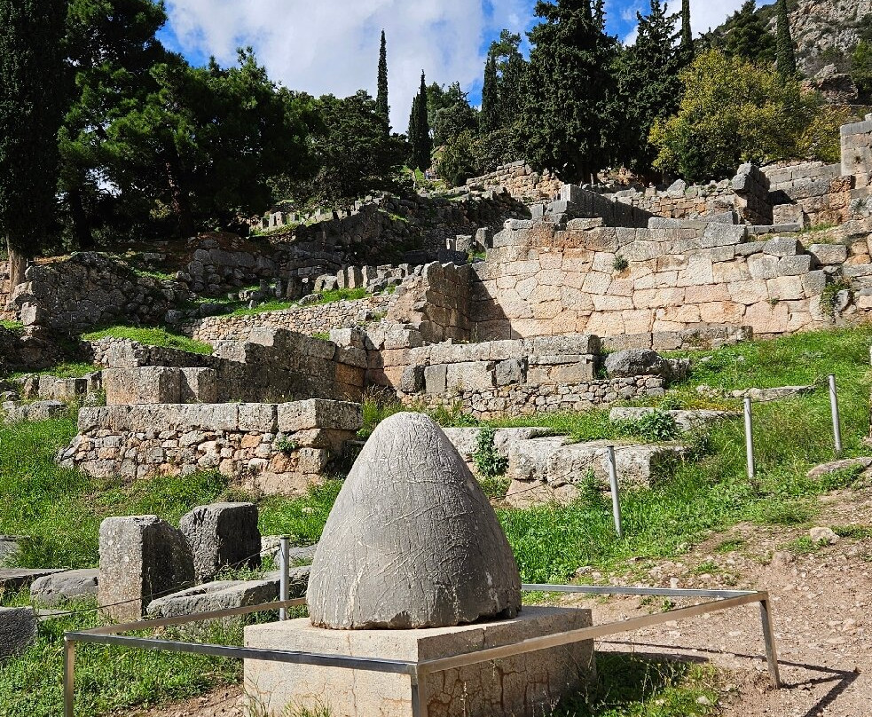 Temple of Apollo-德尔斐必去景点