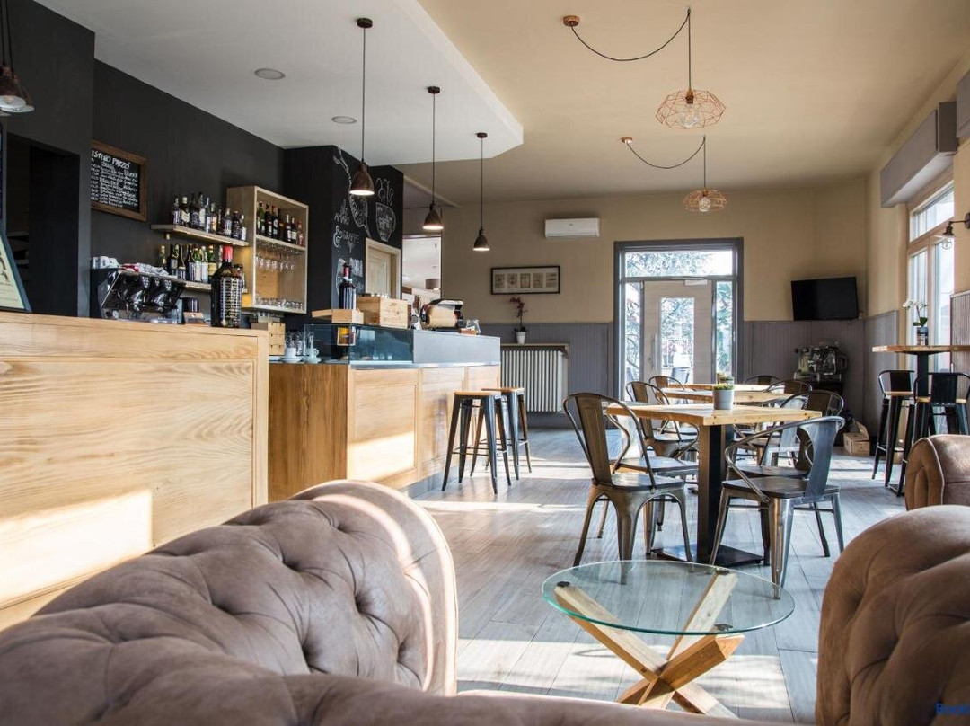 Velezzo Lomellina酒店住宿-Albergo Locanda La Castellana