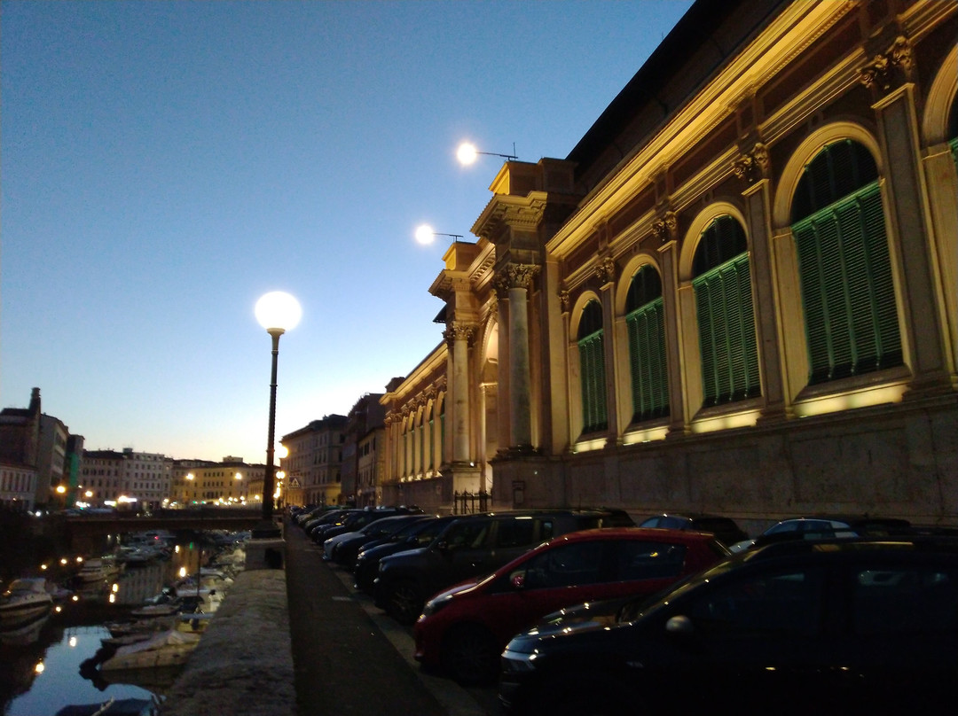 Mercato Delle Vettovaglie-里窝那必去景点