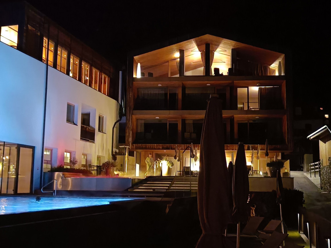 Hotel Weisses Kreuz主图