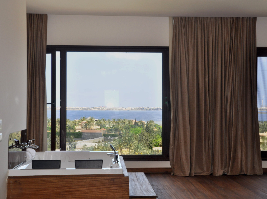 Africana Hotel & Spa主图