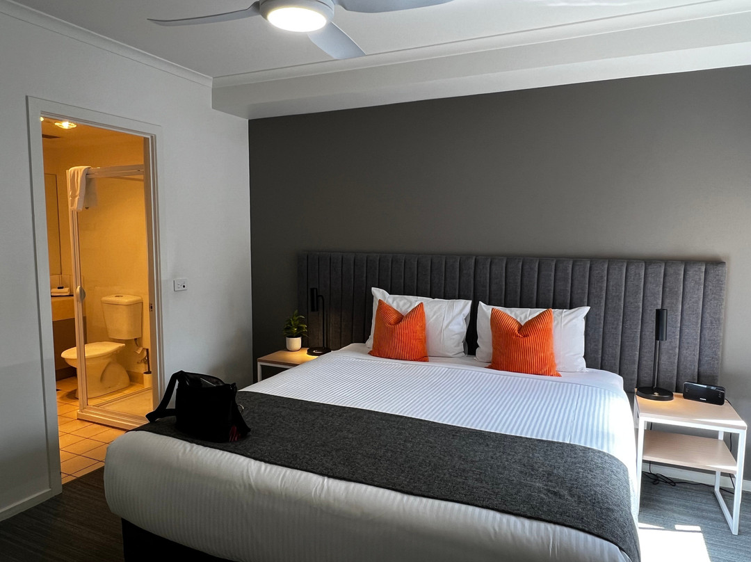 瓦南布尔探索酒店主图