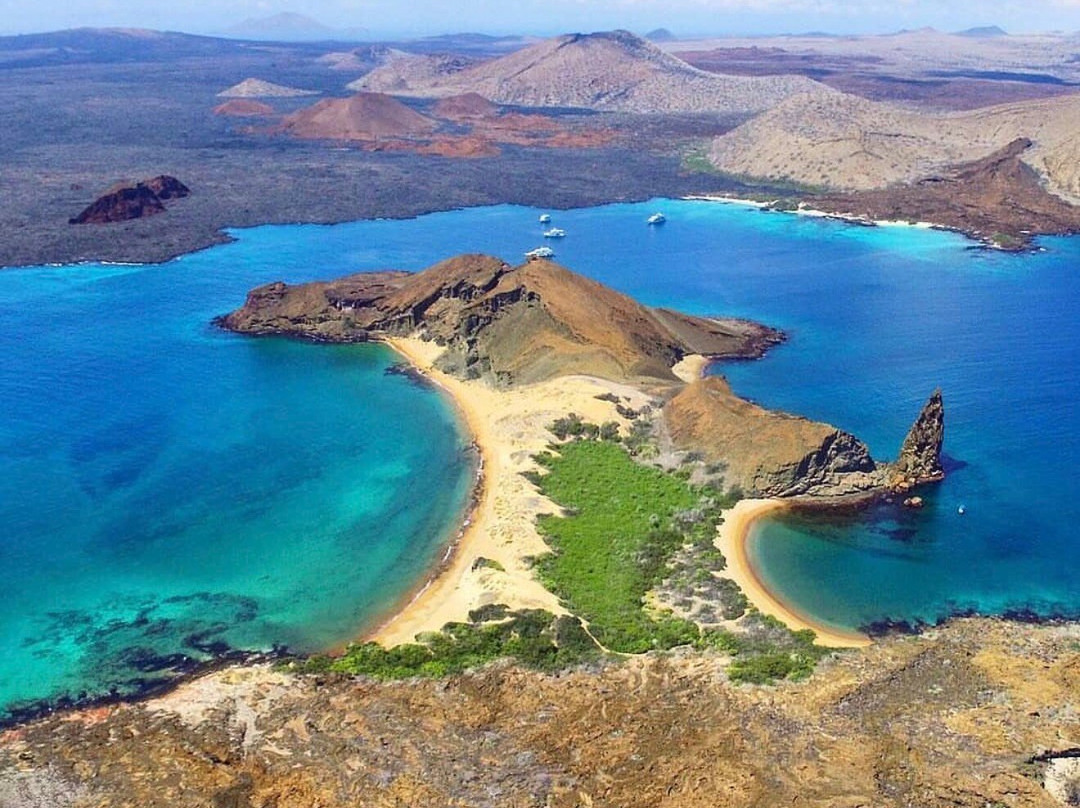 Cruise In Galapagos-阿约拉港必去景点
