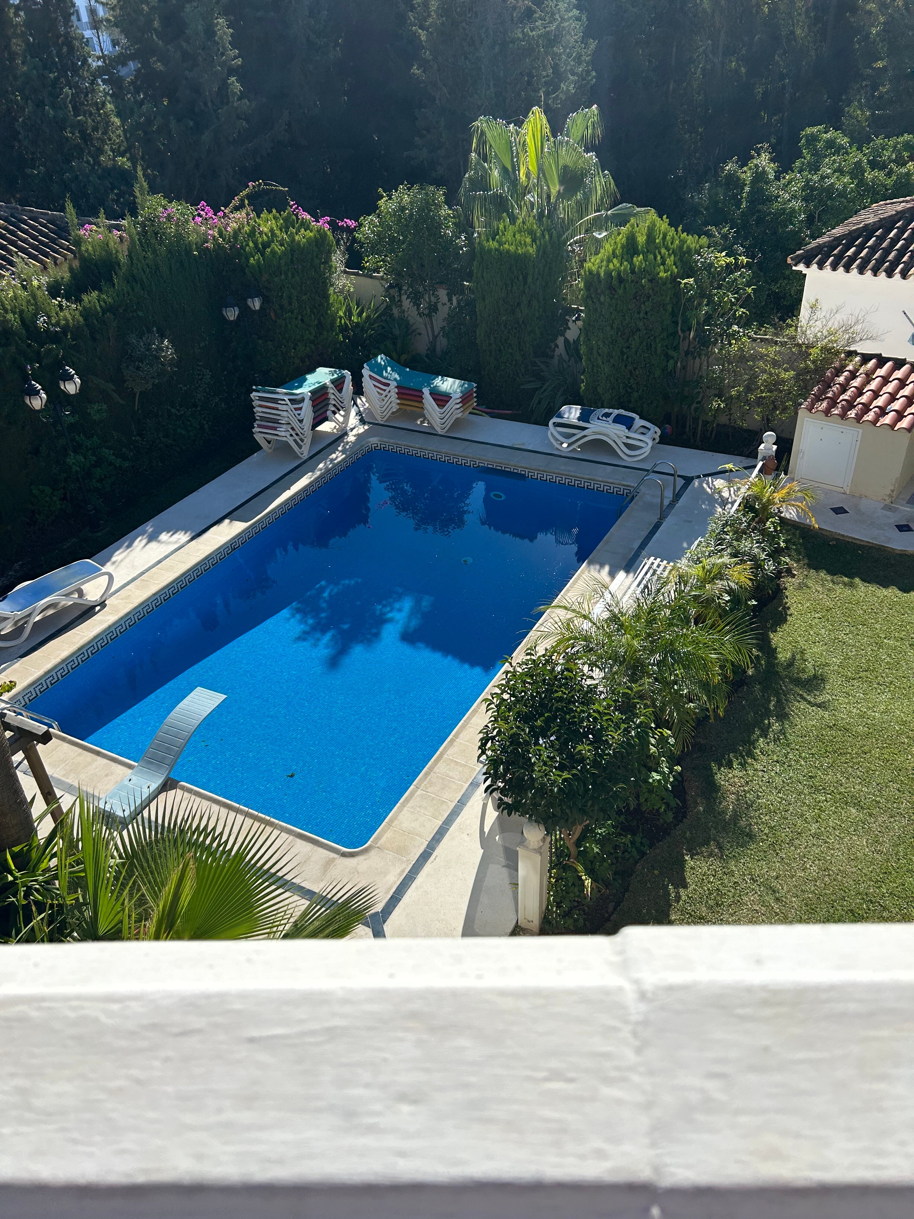 L'escala Hotel-官方