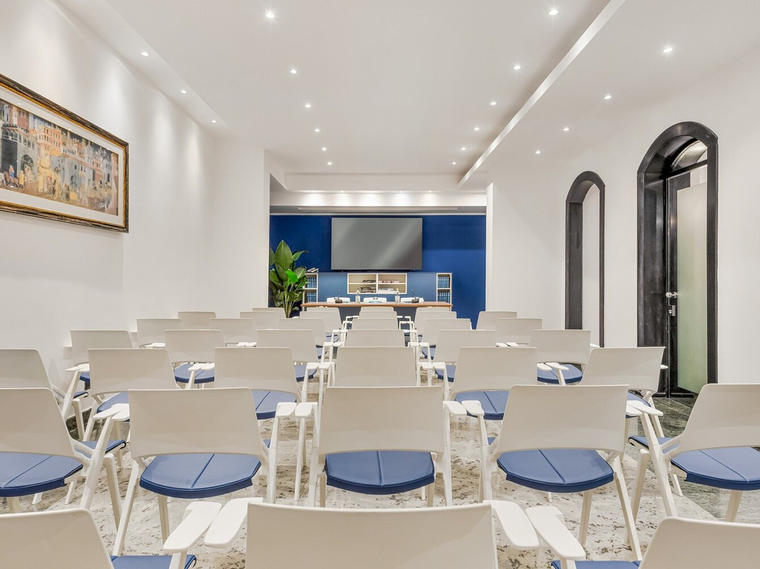 伊克斯西尔酒店主图