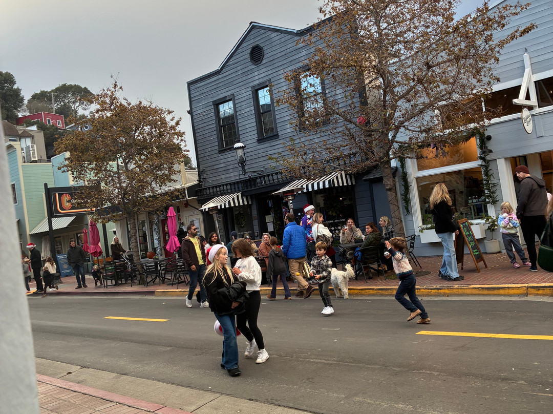 沃特斯艾治酒店主图