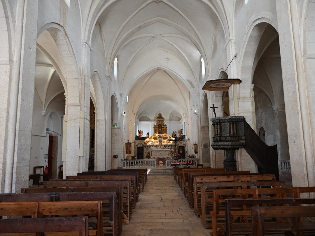 Église Saint-Dominique de Bonifacio-博尼法乔必去景点