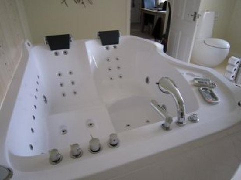 Grovewood House主图