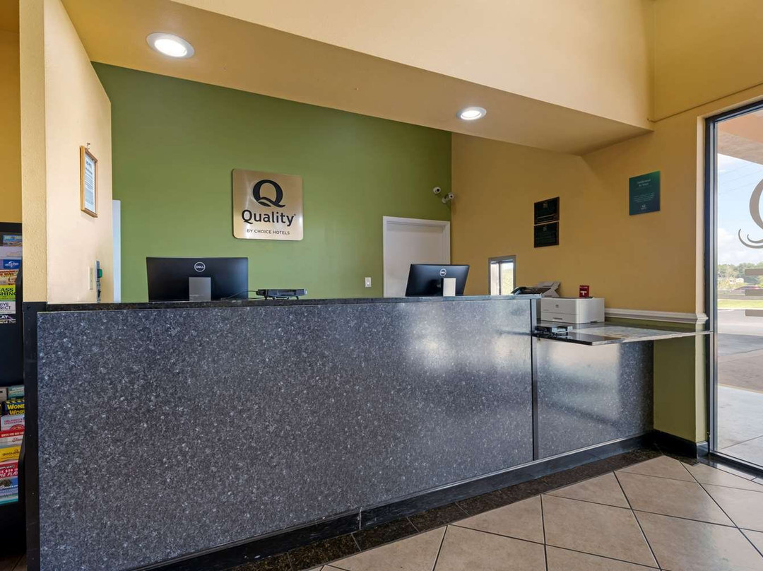 Quality Inn and Suites Mount Dora主图