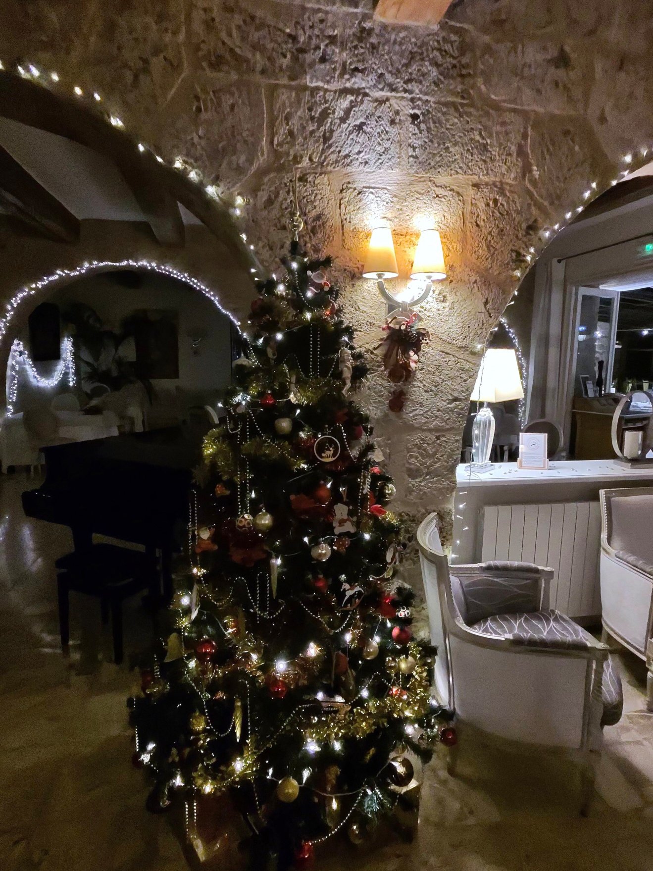 香格里拉城堡庄园德旅游酒店-浴室