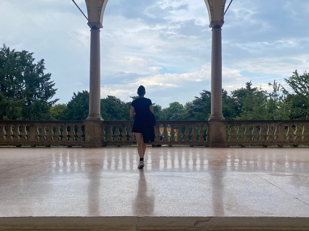 Palazzo Arese Borromeo-切萨诺马代尔诺必去景点