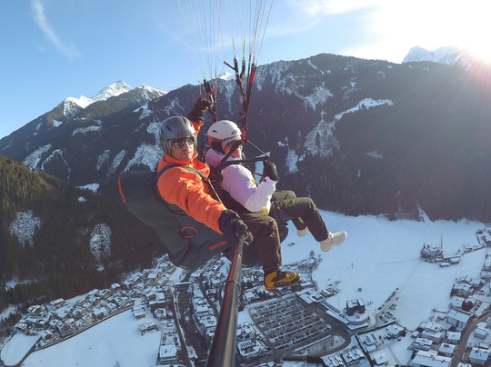 Stocky Air Paragliding-玛莉霍芬必去景点