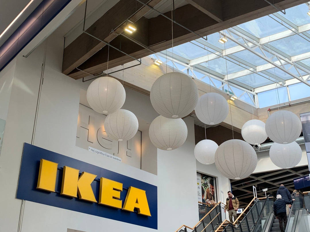 ELNÒS Shopping-Roncadelle必去景点