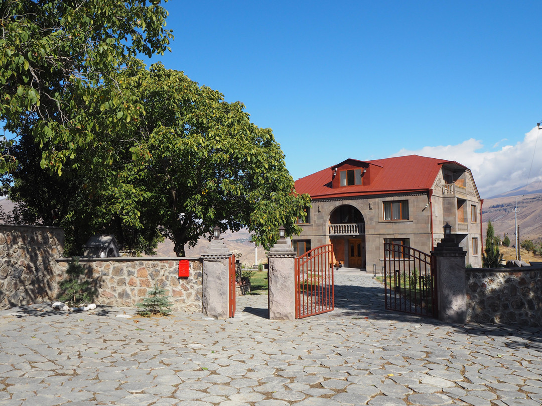 LERNATUN by NOV