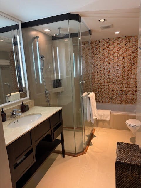 普吉岛乐谷浪都喜天丽酒店-浴室