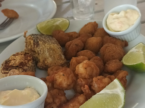 Praia do Estaleiro-康泊琉海水浴场必去景点