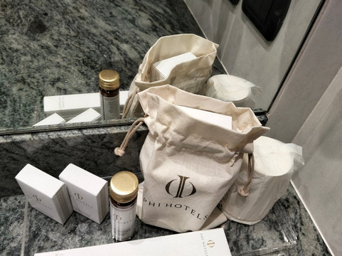 菲酒店骑士主图