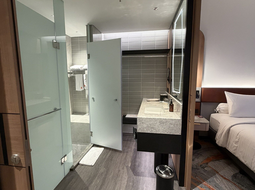 Harris Hotel & Convention Serpong