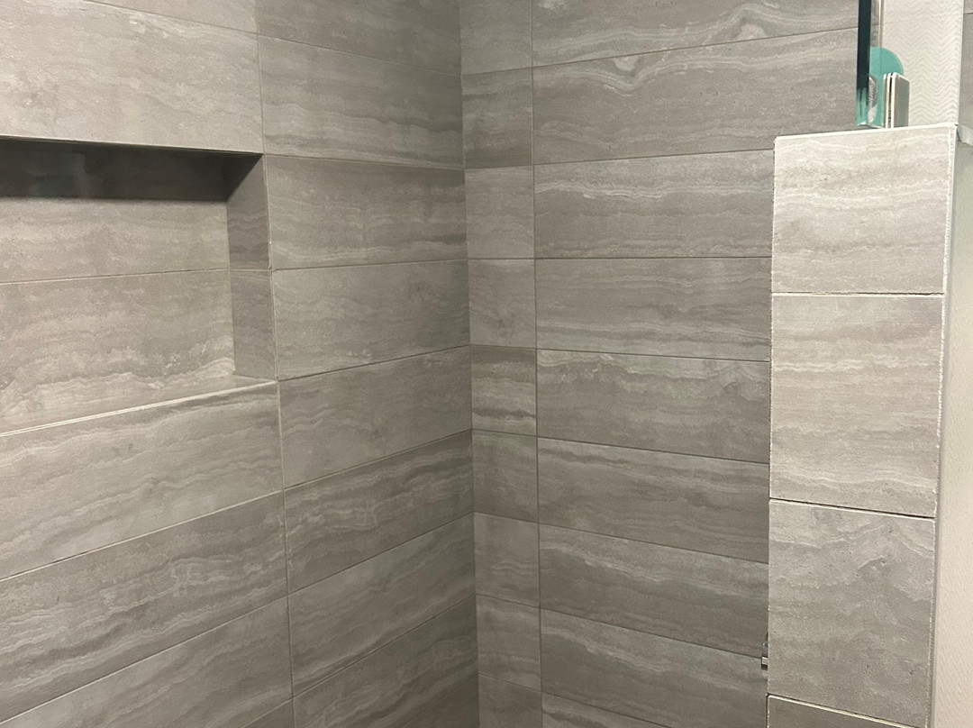 蒙特雷阿波达卡机场区假日套房酒店主图