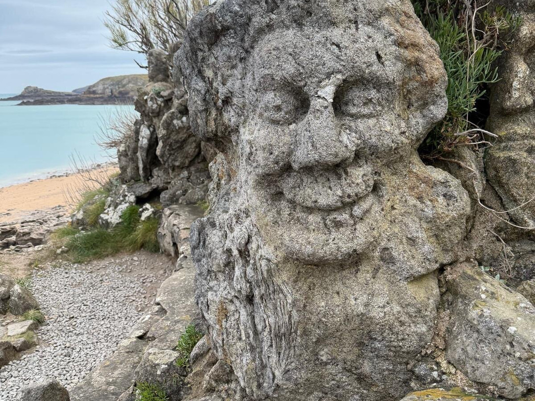 Les Rochers Sculptes-圣马洛必去景点