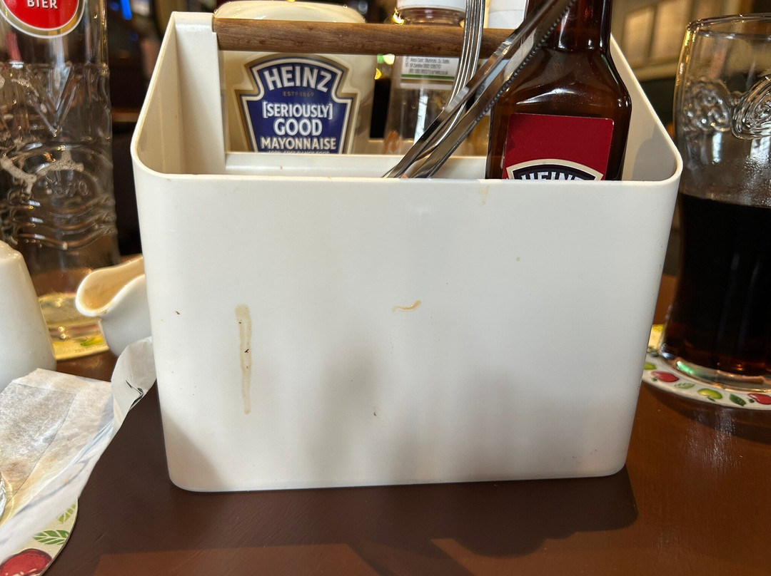 乔治与龙酒店主图