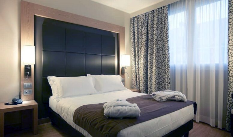 维吉尼亚皇宫酒店-旅行者