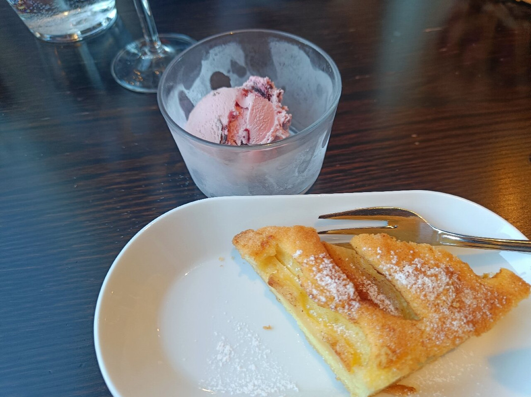 斯特兰德峡湾酒店主图