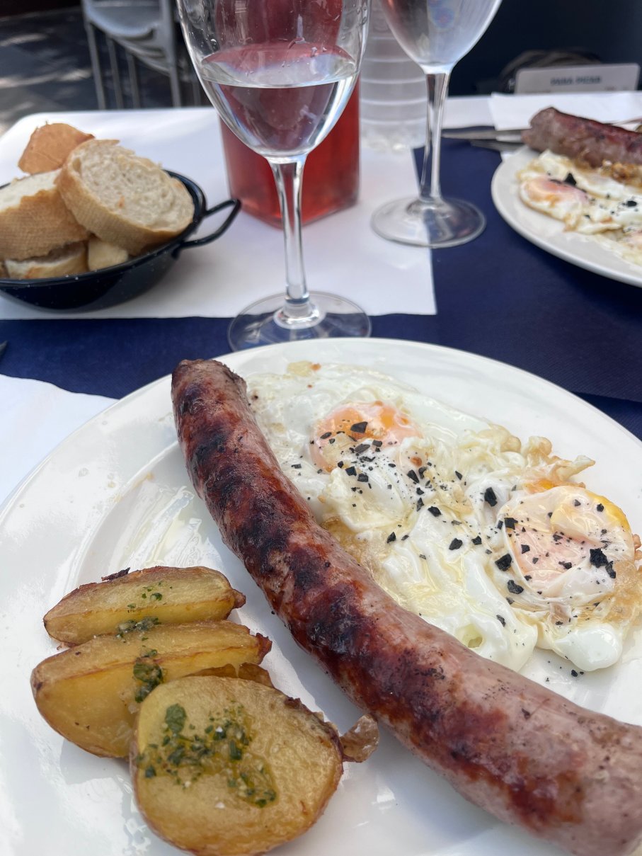 Carrodilla Restaurante & Habitaciones-旅行者