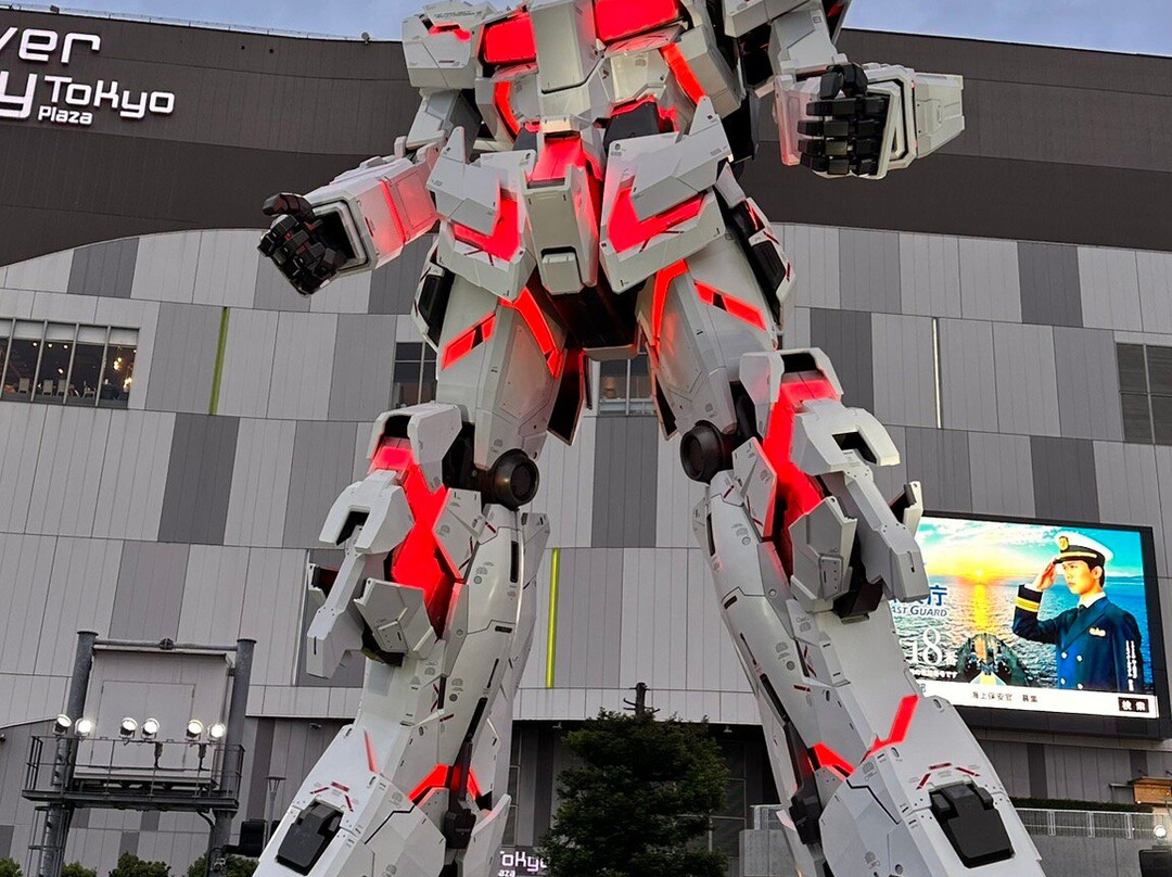 Unicorn Gundam Statue-江东区必去景点