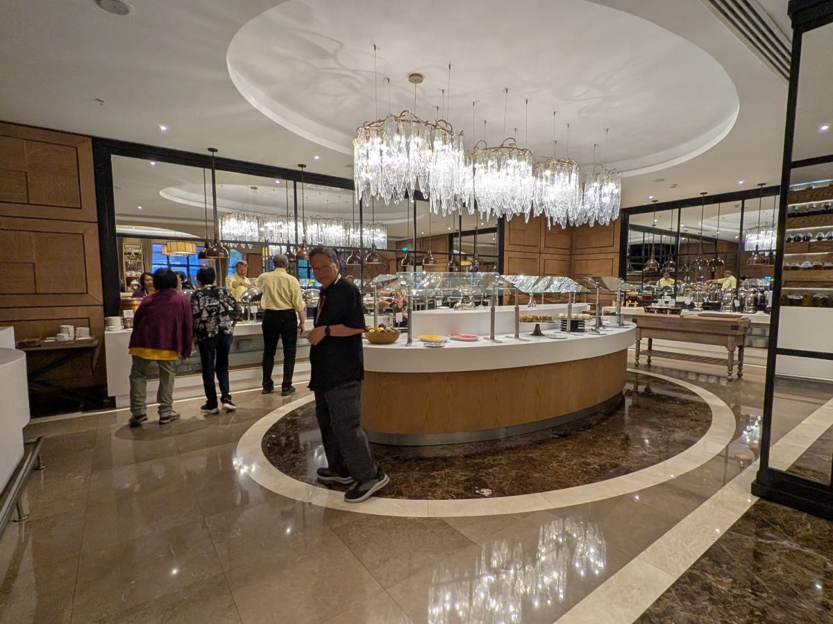 博罗米皇冠假日酒店-旅行者