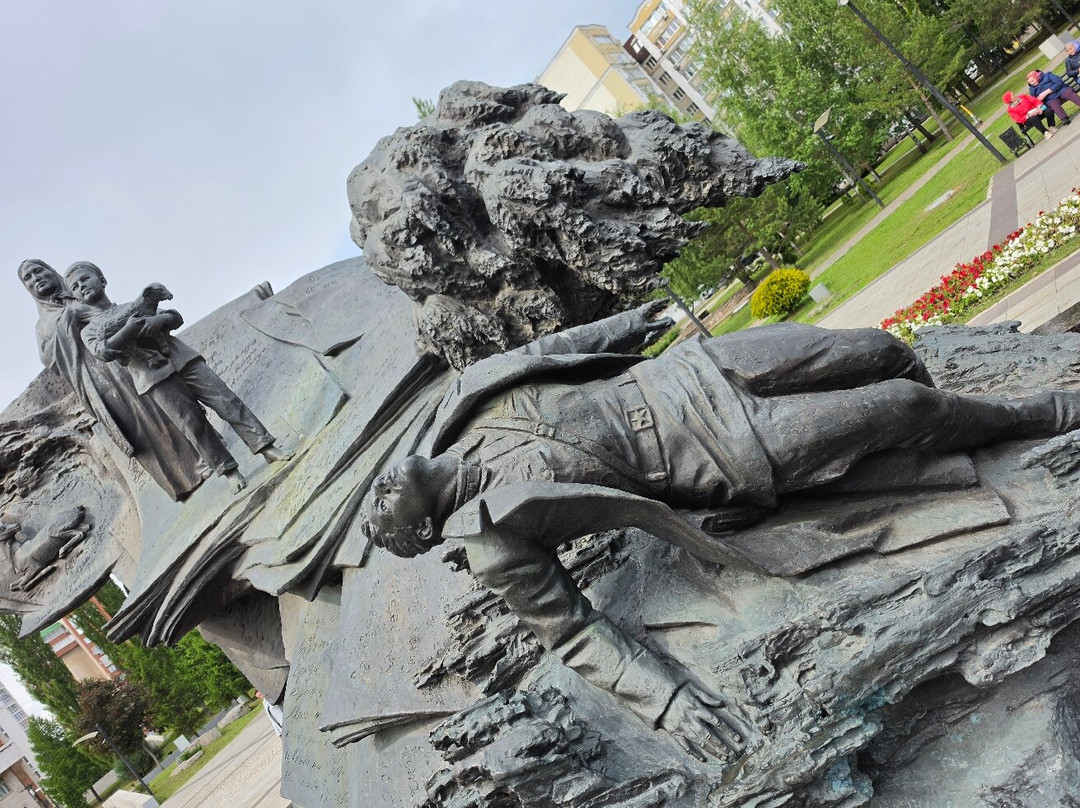 Monument Mustai Karim-乌法必去景点
