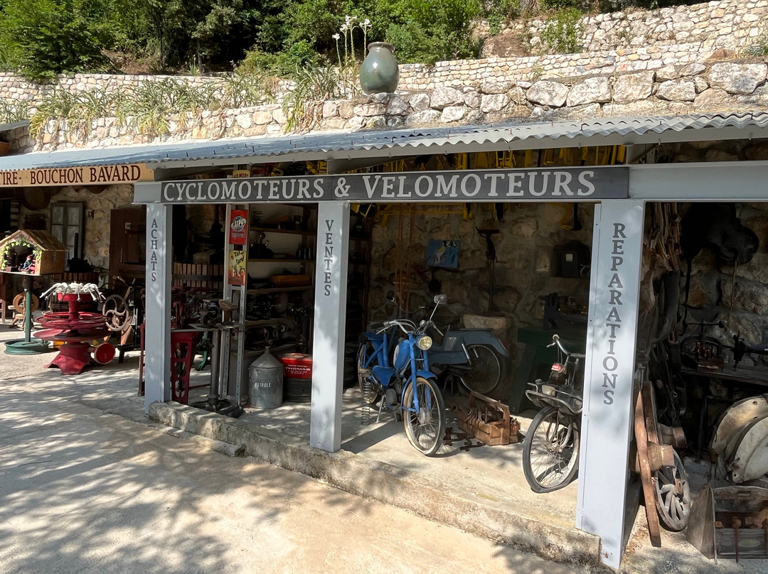 Musee Lou Ferouil-Gilette必去景点