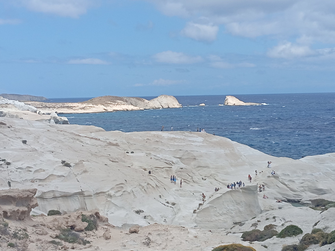 Sarakiniko Beach-米洛斯岛必去景点