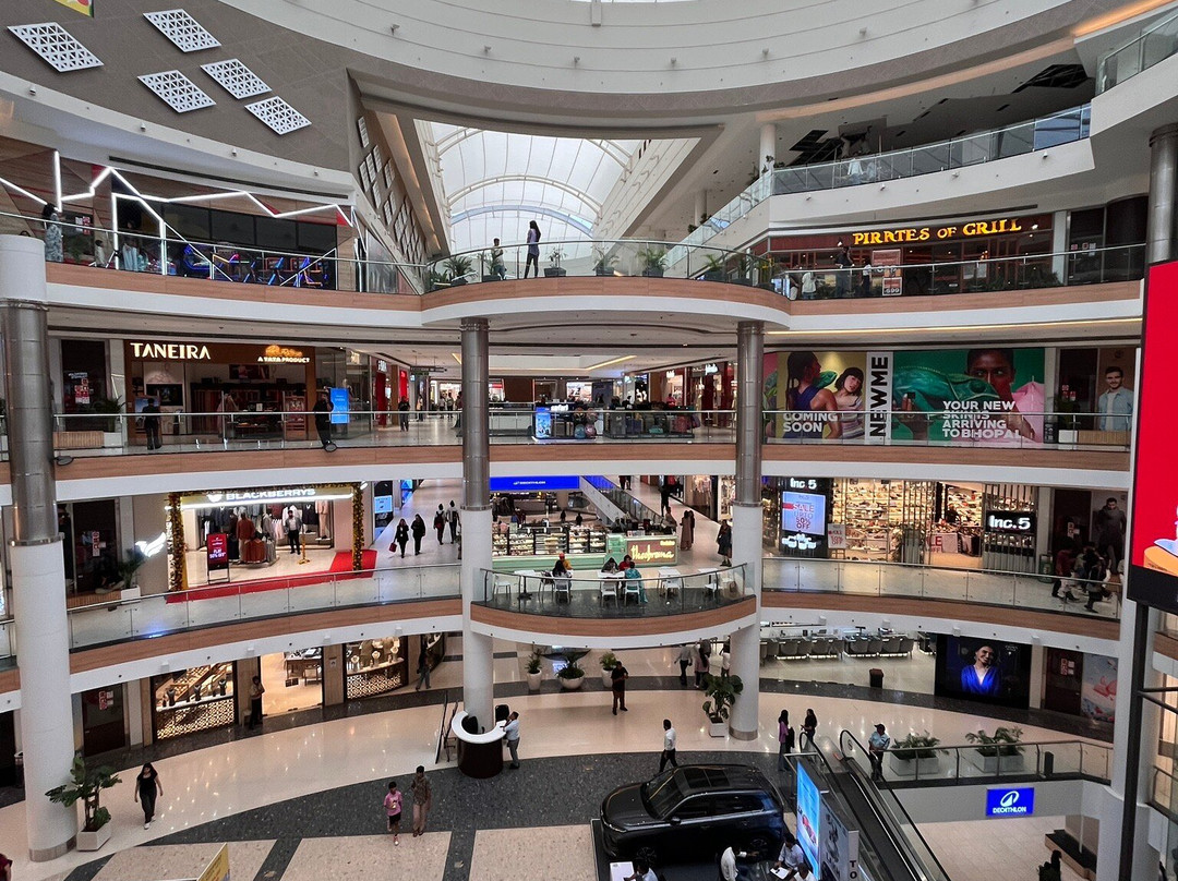 DB City Mall-波帕必去景点