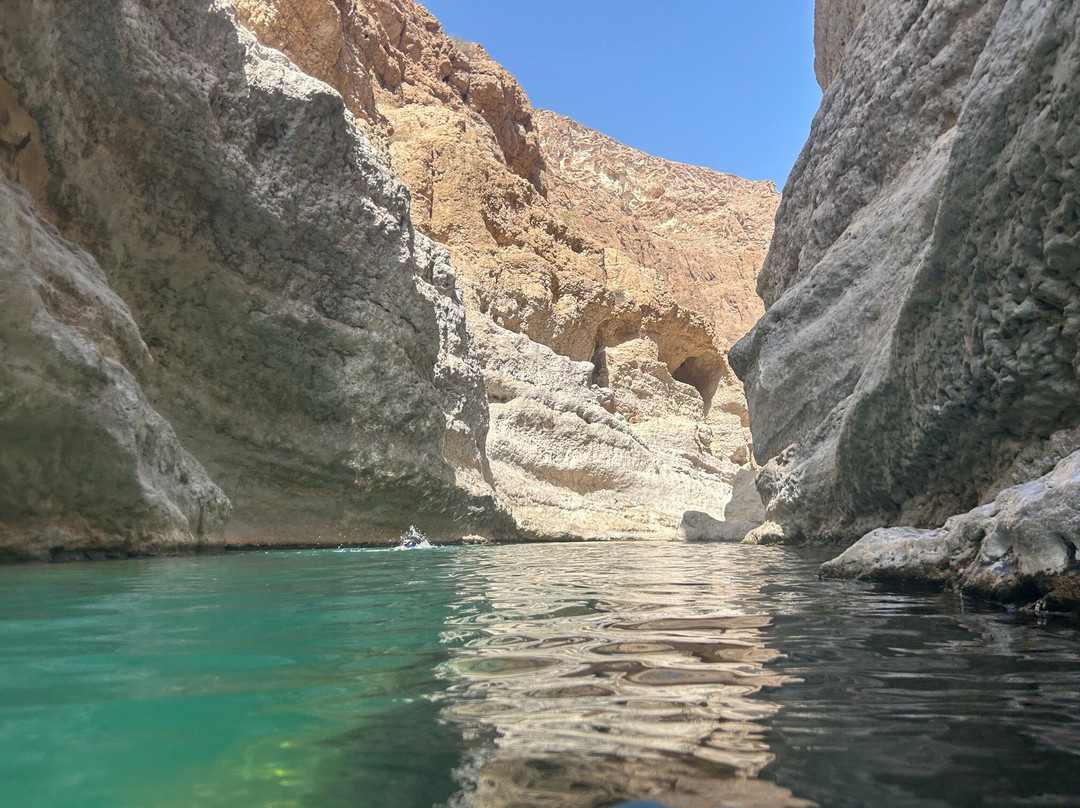 Wadi Shab-提维必去景点