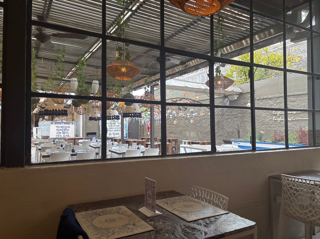 La Gloria Cantina Cool