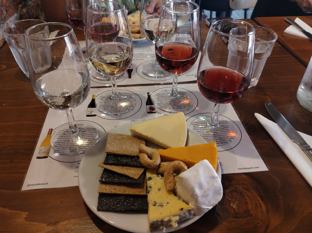 Stanlake Park Wine Estate-Twyford必去景点